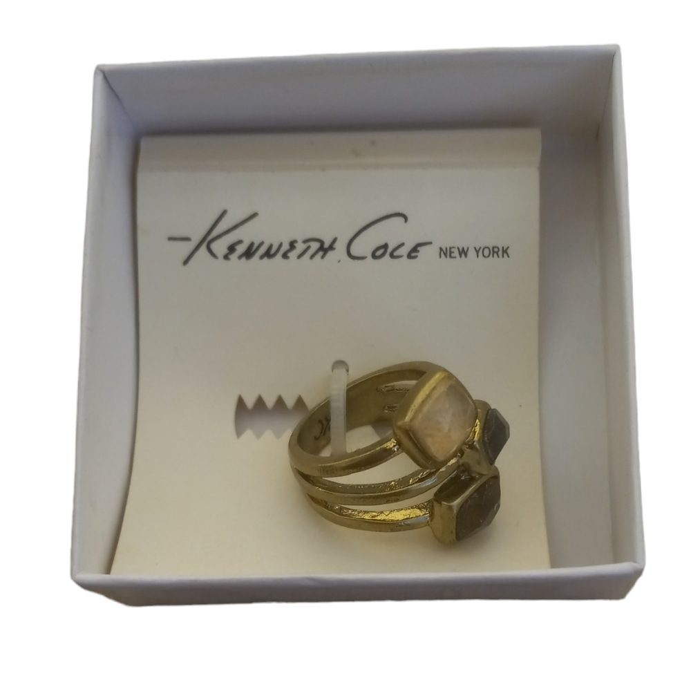 Kenneth Cole signed 6-7 Semi-precious stones ring